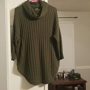 NWT Express circle hem cowl neck sweater Sz Small